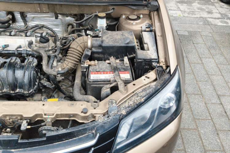 Used Geely Auto Emgrand 2014 Sedan 1.5L Manual Fashion Edition Engine Bay Left