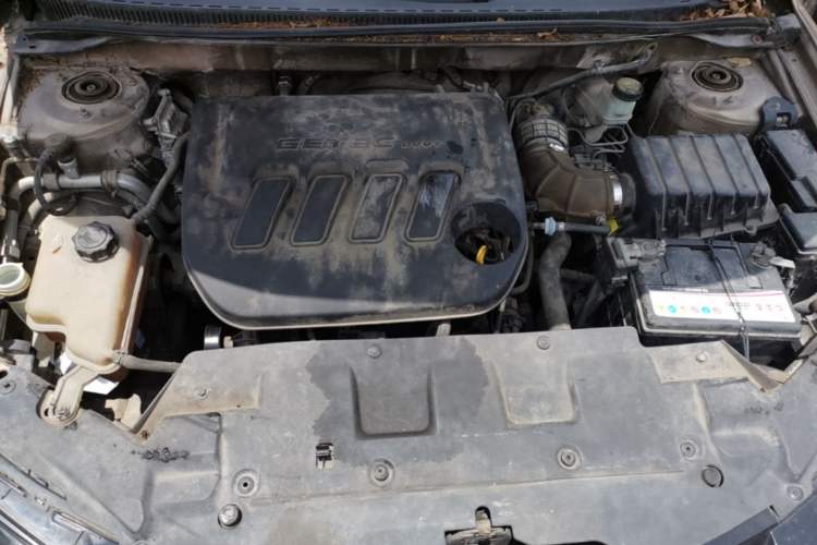 Used Geely Auto Emgrand 2014 Sedan 1.3T Manual Luxury Model Engine Bay