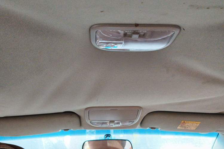 Used Geely Auto Emgrand 2014 Sedan 1.5L Manual Fashion Edition Headliner