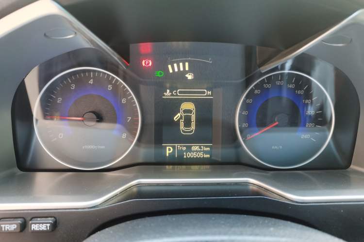 Used Geely Auto Emgrand 2014 Hatchback 1.3T CVT Elite Model Instrument Cluster