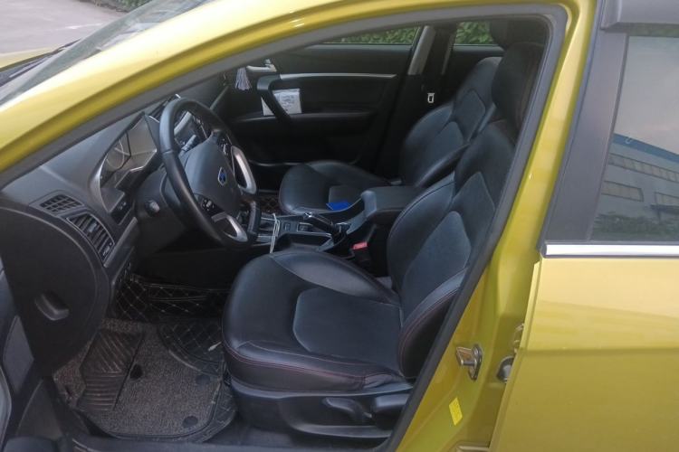 Used Geely Auto Emgrand 2014 Hatchback 1.3T CVT Elite Model Left Front Seat