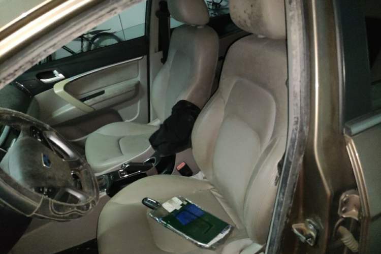Used Geely Auto Emgrand 2014 Sedan 1.5L CVT Elite Model Left Front Seat