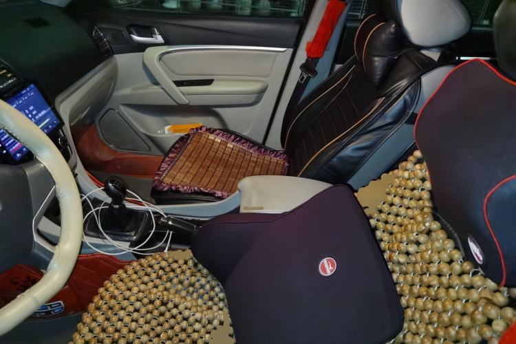 Used Geely Auto Emgrand 2014 Sedan 1.5L Manual Fashion Edition Left Front Seat