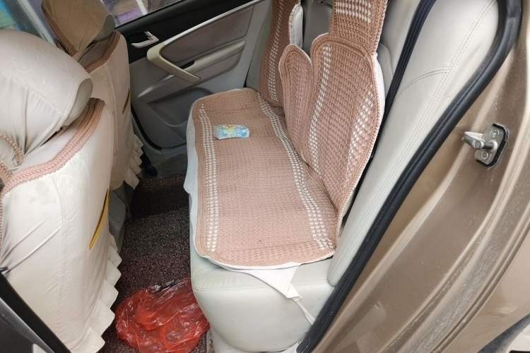 Used Geely Auto Emgrand 2014 Sedan 1.5L Manual Elite Model Left Rear Seat
