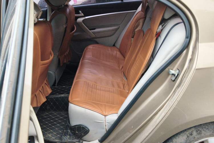 Used Geely Auto Emgrand 2014 Sedan 1.5L Manual Fashion Edition Left Rear Seat