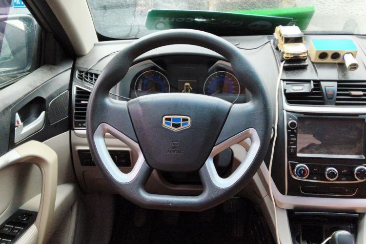Used Geely Auto Emgrand 2014 Sedan 1.5L Manual Fashion Edition Steering Wheel