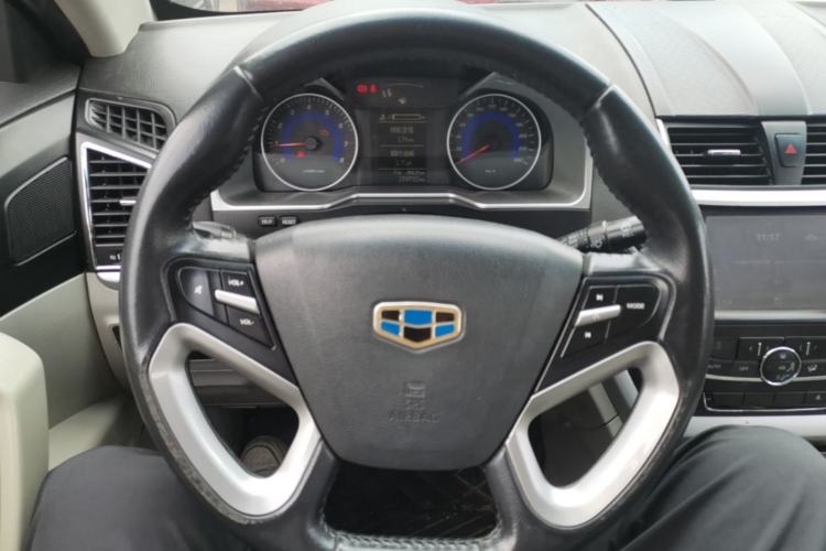 Used Geely Auto Emgrand 2014 Sedan 1.3T Manual Luxury Model Steering Wheel