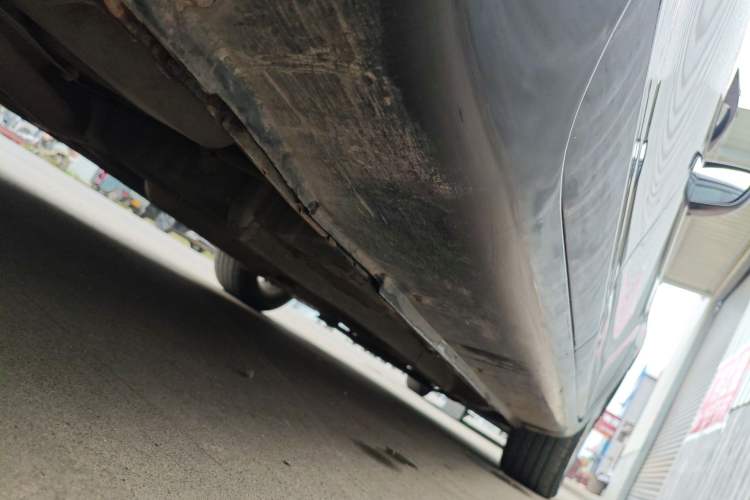 Used Geely Auto Emgrand 2015 Sedan 1.5L Manual - Top Trim Level Chassis Rear Right