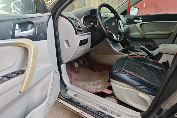 Used Geely Auto Emgrand 2015 Sedan 1.5L Manual - Top Trim Level Driver Seat