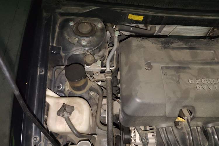 Used Geely Auto Emgrand 2015 Sedan 1.5L Manual - Top Trim Level Engine Bay Right