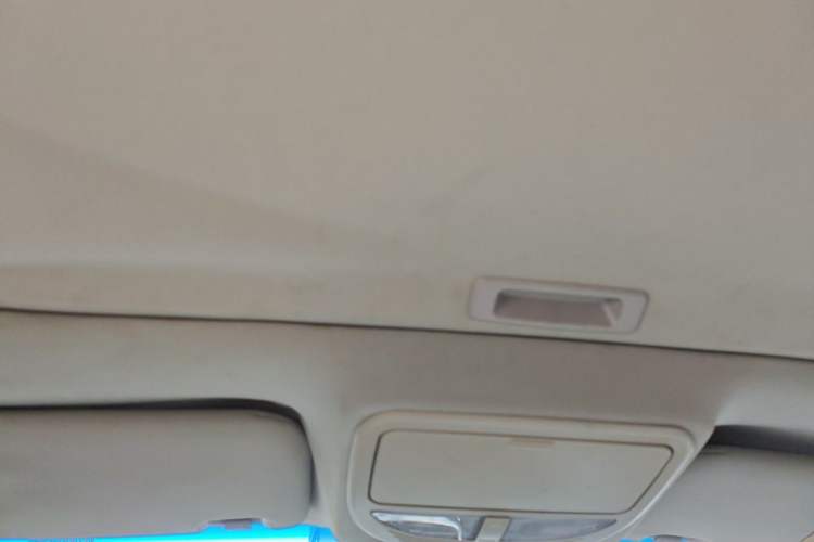 Used Geely Auto Emgrand 2015 Sedan 1.5L Manual - Top Trim Level Headliner