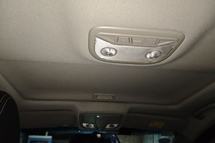 Used Geely Auto Emgrand 2015 Sedan 1.5L CVT Upward Version Headliner