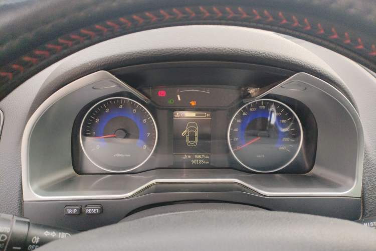 Used Geely Auto Emgrand 2015 Sedan 1.3T Manual Upward Edition Instrument Cluster