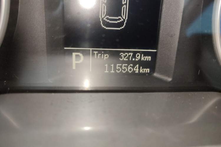 Used Geely Auto Emgrand 2015 Sedan 1.5L CVT Upward Version Odometer Close Up