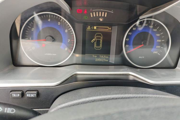 Used Geely Auto Emgrand 2015 Sedan 1.5L Manual - Top Trim Level Odometer Close Up
