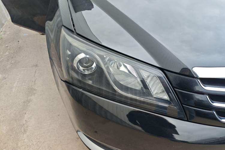 Used Geely Auto Emgrand 2015 Sedan 1.5L Manual - Top Trim Level Right Front Headlight