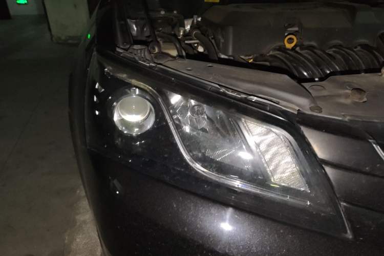 Used Geely Auto Emgrand 2015 Sedan 1.5L Manual - Top Trim Level Right Front Headlight