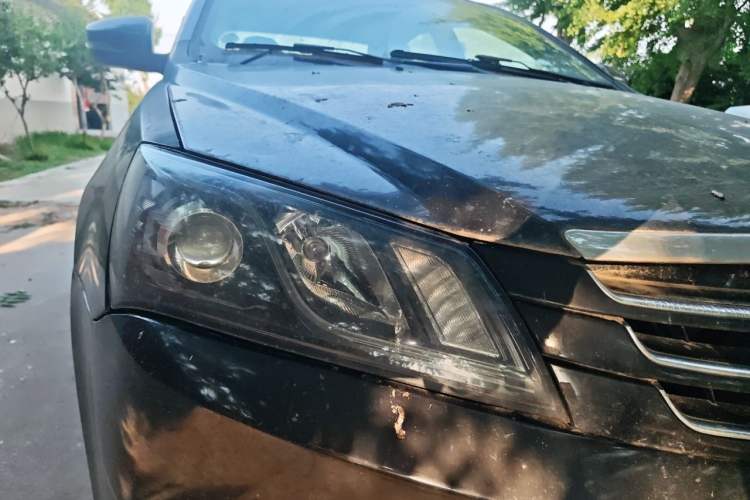 Used Geely Auto Emgrand 2015 Sedan 1.5L Manual - Top Trim Level Right Front Headlight