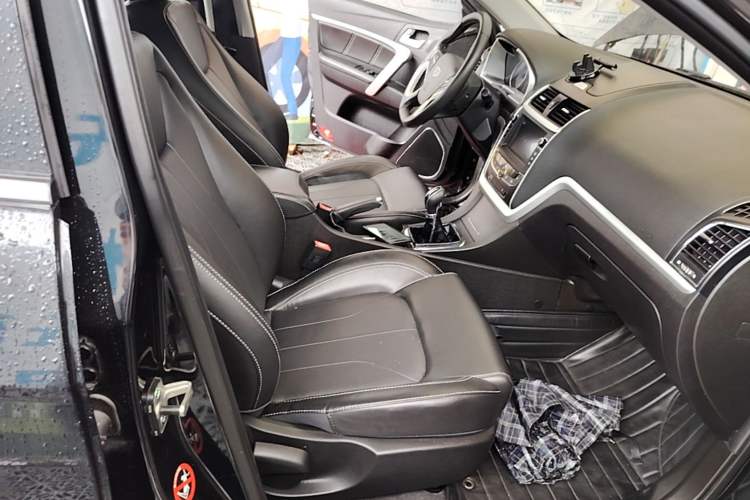 Used Geely Auto Emgrand 2015 Sedan 1.3T Manual Upward Edition Right Front Seat