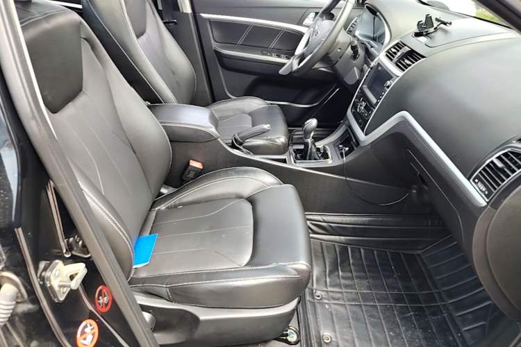 Used Geely Auto Emgrand 2015 Sedan 1.3T Manual Upward Edition Right Front Seat