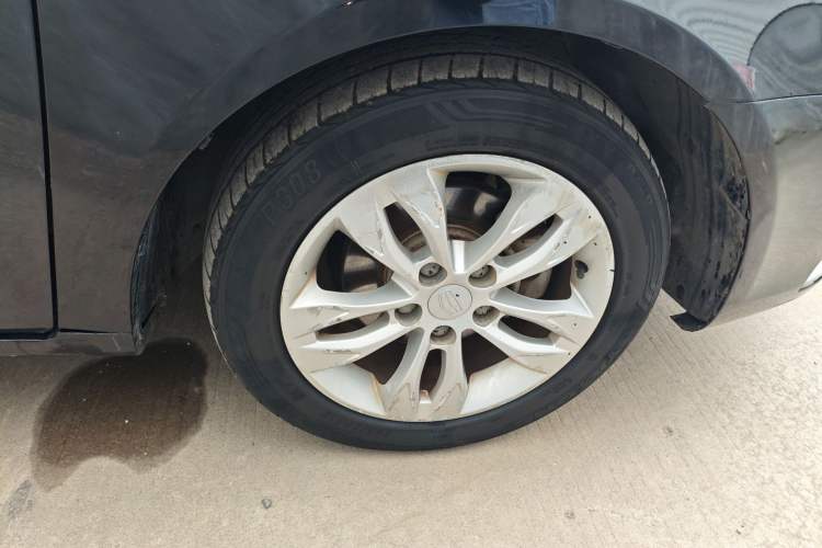 Used Geely Auto Emgrand 2015 Sedan 1.5L Manual - Top Trim Level Right Front Wheel Hub