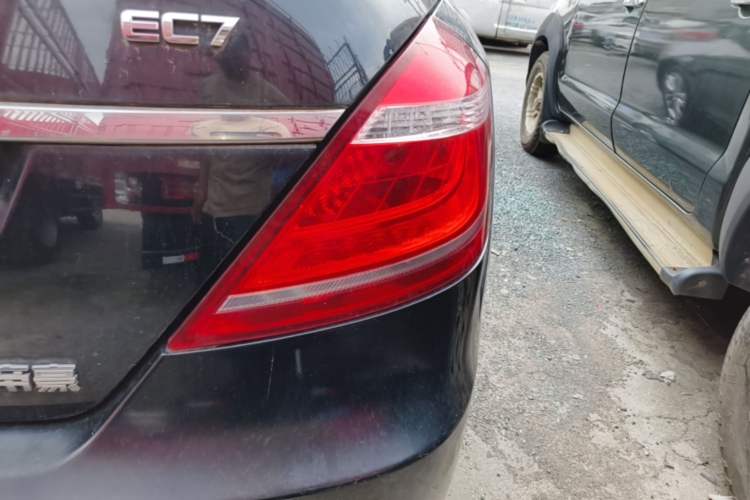 Used Geely Auto Emgrand 2015 Sedan 1.5L Manual - Top Trim Level Right Rear Taillight