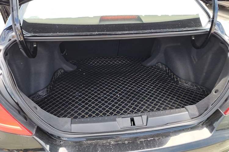 Used Geely Auto Emgrand 2015 Sedan 1.3T Manual Upward Edition Trunk