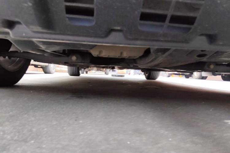 Used Geely Auto Emgrand 2015 Sedan 1.3T CVT Upward Edition Chassis Front