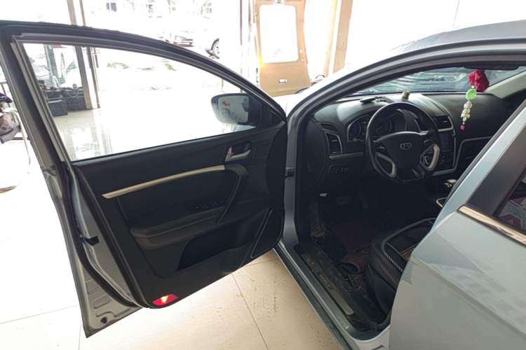 Used Geely Auto Emgrand 2015 Sedan 1.3T CVT Upward Edition Driver Seat