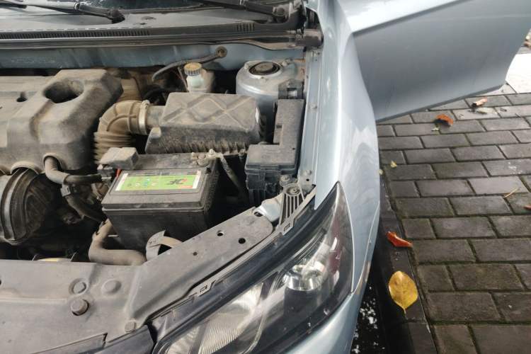 Used Geely Auto Emgrand 2015 Sedan 1.5L CVT Upward Version Engine Bay Left