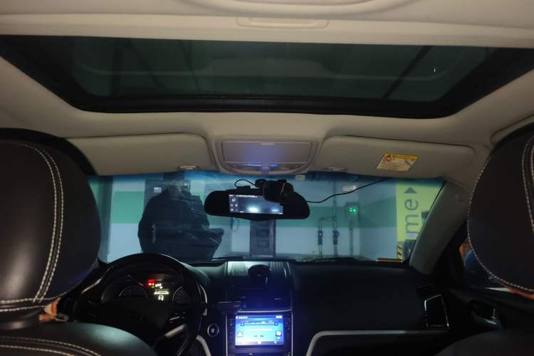 Used Geely Auto Emgrand 2015 Hatchback RS 1.3T CVT Top-Tier Version Headliner