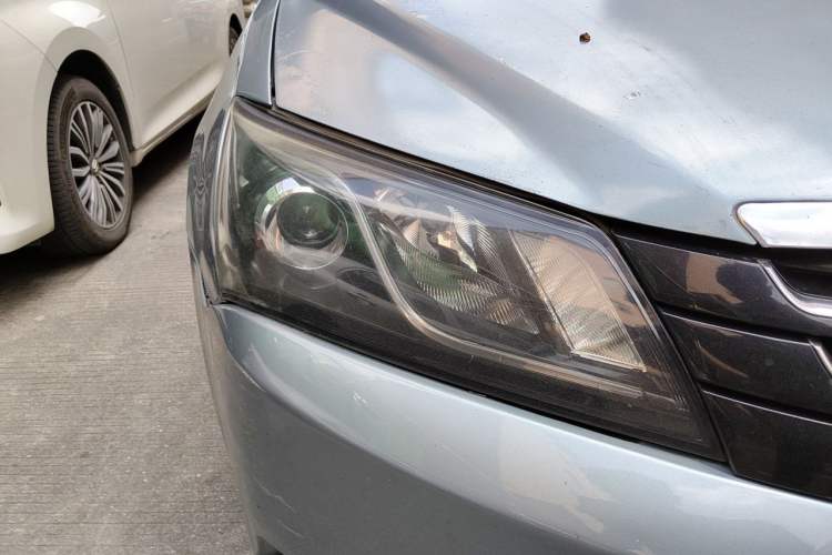 Used Geely Auto Emgrand 2015 Sedan 1.3T CVT Upward Edition Right Front Headlight