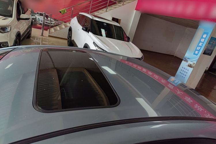 Used Geely Auto Emgrand 2015 Sedan 1.3T CVT Upward Edition Roof