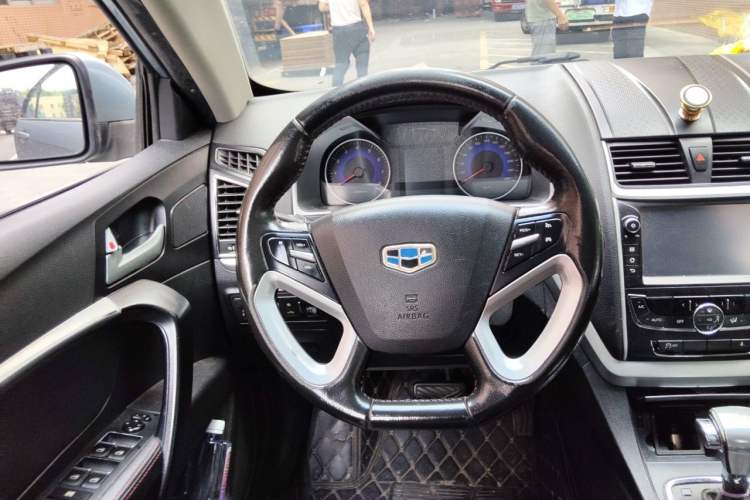 Used Geely Auto Emgrand 2015 Sedan 1.3T CVT Upward Edition Steering Wheel