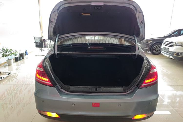 Used Geely Auto Emgrand 2015 Sedan 1.3T CVT Upward Edition Trunk