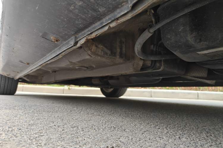 Used Geely Auto Emgrand 2015 Sedan 1.5L Manual - Top Trim Level Chassis Rear Left