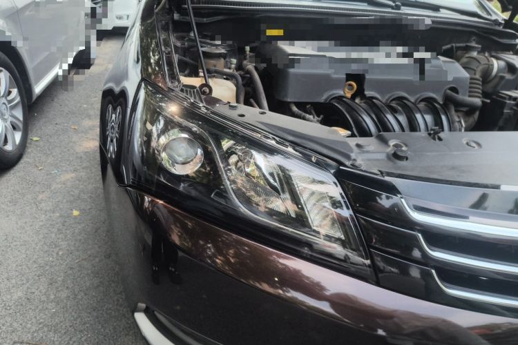 Used Geely Auto Emgrand 2015 Sedan 1.5L CVT Upward Version Right Front Headlight
