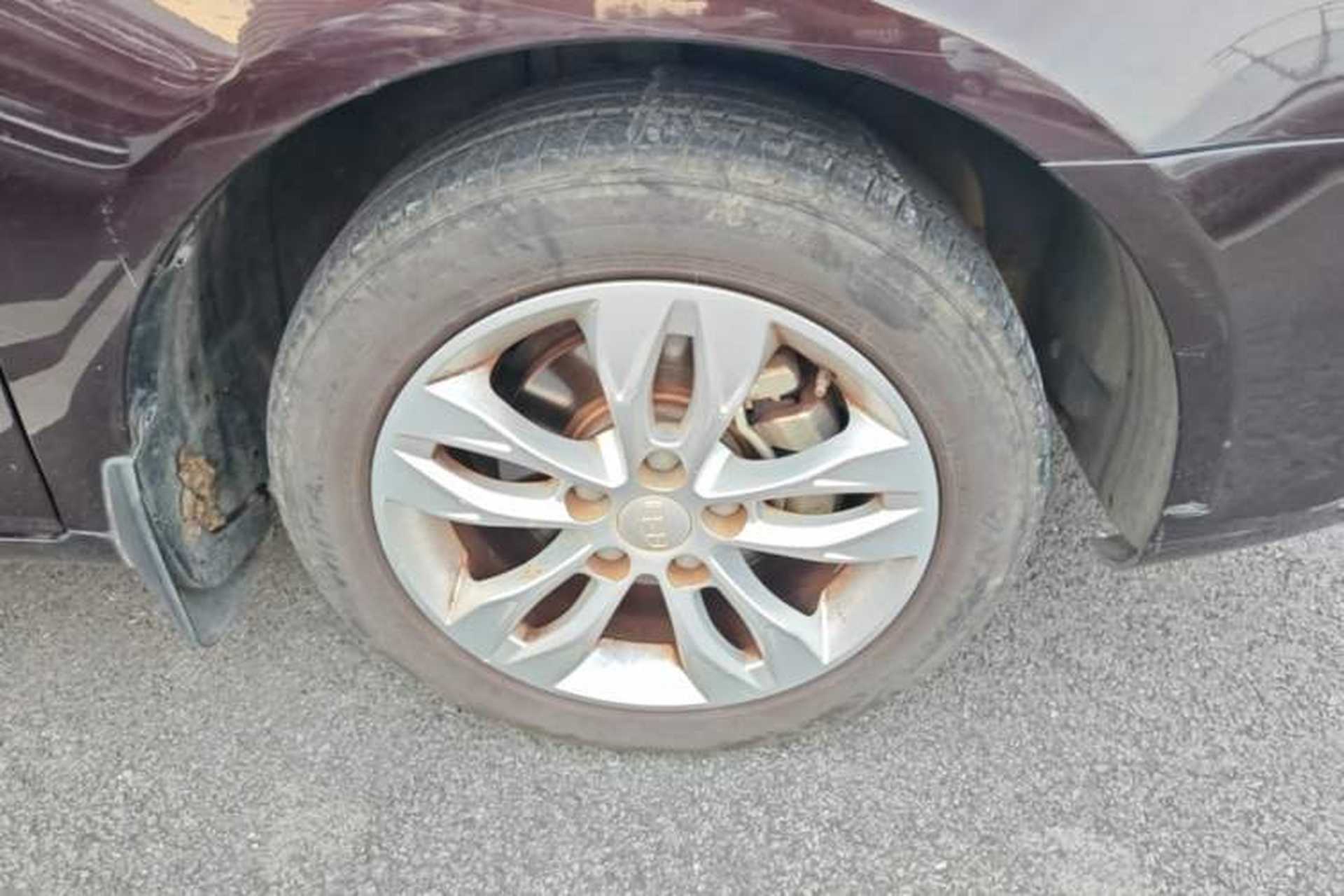 Used Geely Auto Emgrand 2015 Sedan 1.3T CVT Upward Edition Right Front Wheel Hub