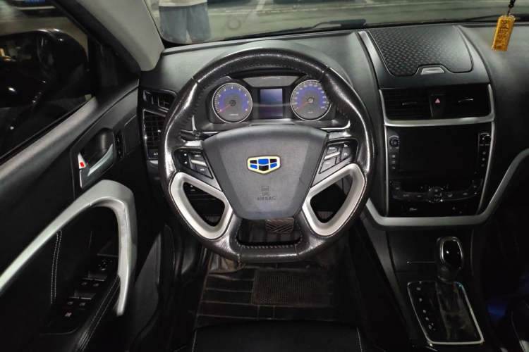 Used Geely Auto Emgrand 2015 Sedan 1.3T CVT Upward Edition Steering Wheel