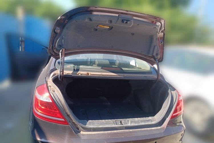 Used Geely Auto Emgrand 2015 Sedan 1.3T CVT Upward Edition Trunk