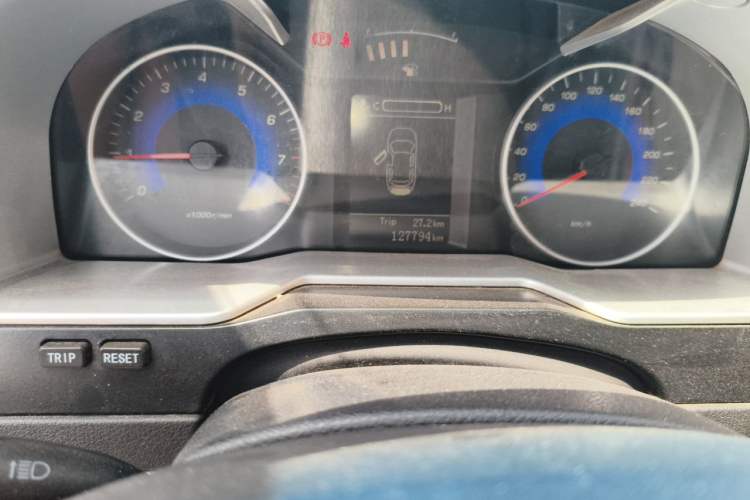 Used Geely Auto Emgrand 2015 Sedan 1.5L Manual - Top Trim Level Odometer Close Up