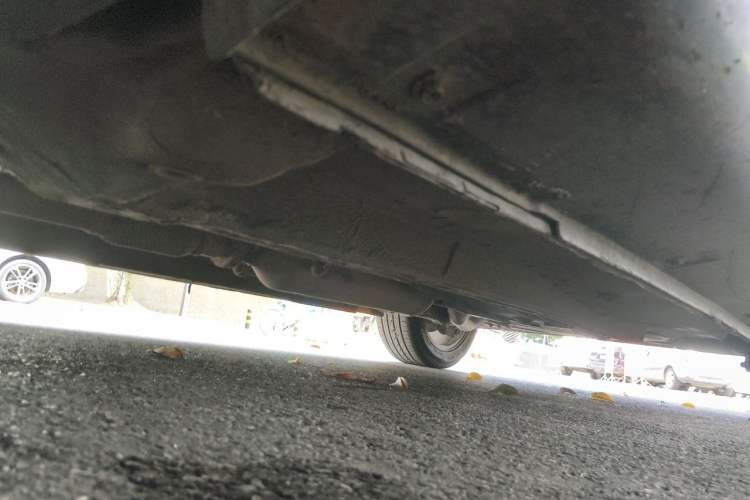 Used Geely Auto Emgrand 2015 Sedan 1.5L CVT Upward Version Chassis Front Left
