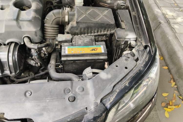 Used Geely Auto Emgrand 2015 Sedan 1.5L CVT Upward Version Engine Bay Left