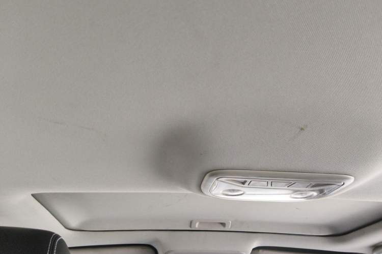 Used Geely Auto Emgrand 2015 Sedan 1.5L CVT Upward Version Headliner
