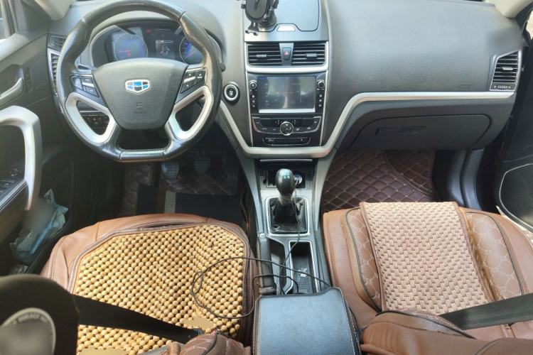 Used Geely Auto Emgrand 2015 Sedan 1.5L Manual - Top Trim Level Center Console