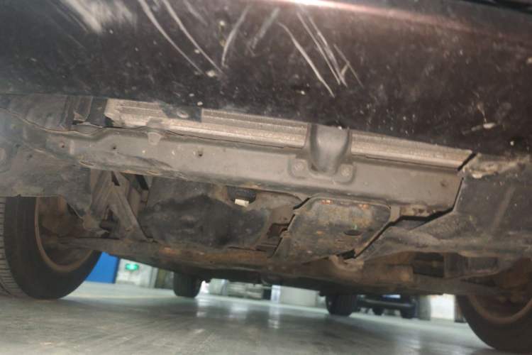 Used Geely Auto Emgrand 2015 Sedan 1.5L Manual - Top Trim Level Chassis Front