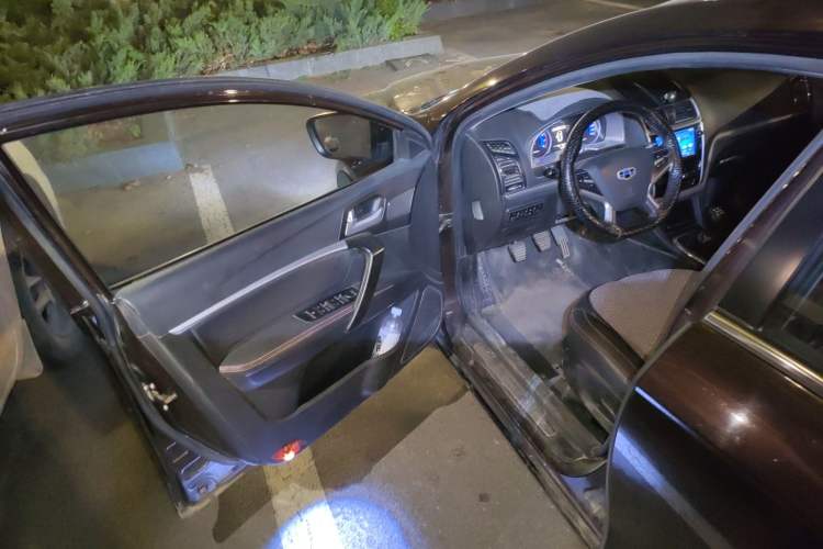 Used Geely Auto Emgrand 2015 Sedan 1.5L Manual - Top Trim Level Driver Seat