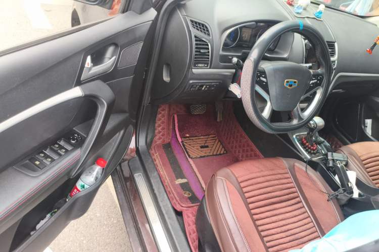 Used Geely Auto Emgrand 2015 Sedan 1.5L CVT Upward Version Driver Seat