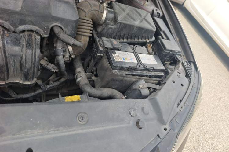 Used Geely Auto Emgrand 2015 Sedan 1.5L CVT Upward Version Engine Bay Left
