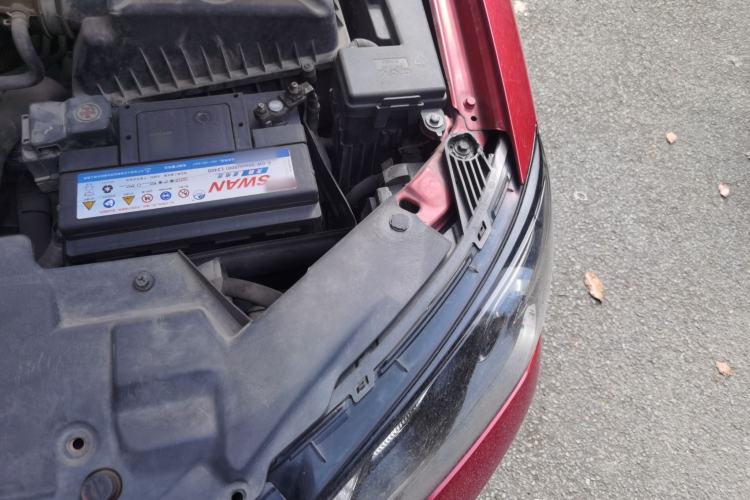 Used Geely Auto Emgrand 2015 Sedan 1.3T CVT Upward Edition Engine Bay Left